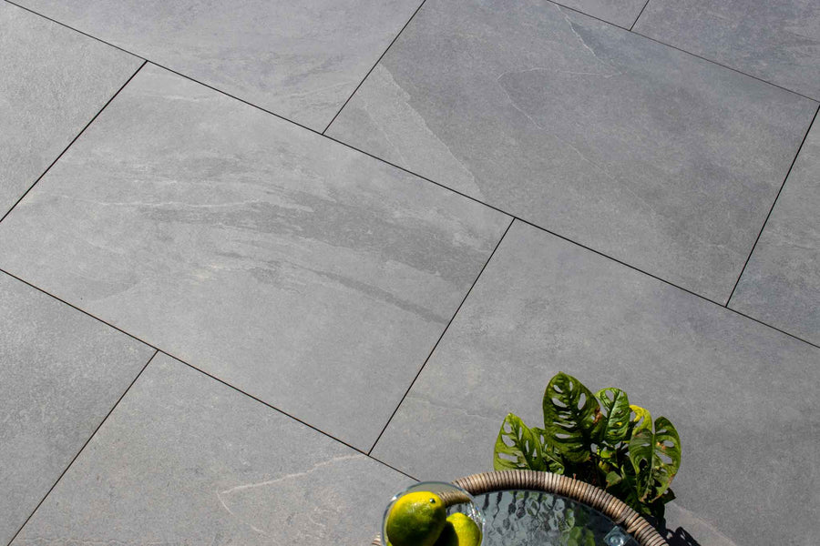 Concrete_finish_porcelain_paving_explore-stone-effect-porcelain-paving-tiles
