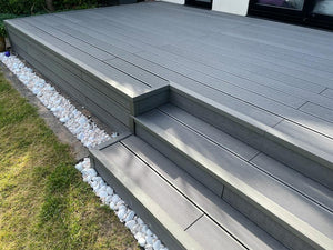 Ovaeda_grooved_decking_boards_light_grey_projects_image_4