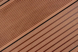Ovaeda_natura_composite_decking_boards_terracotta