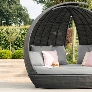 Lotus Daybed | Grey  Maze   