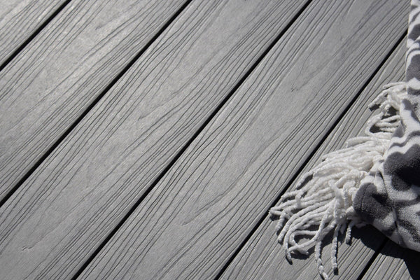 Luxxe™ | Light Grey Woodgrain Composite Decking Board (3.6m length) Woodgrain Decking 57.5001   
