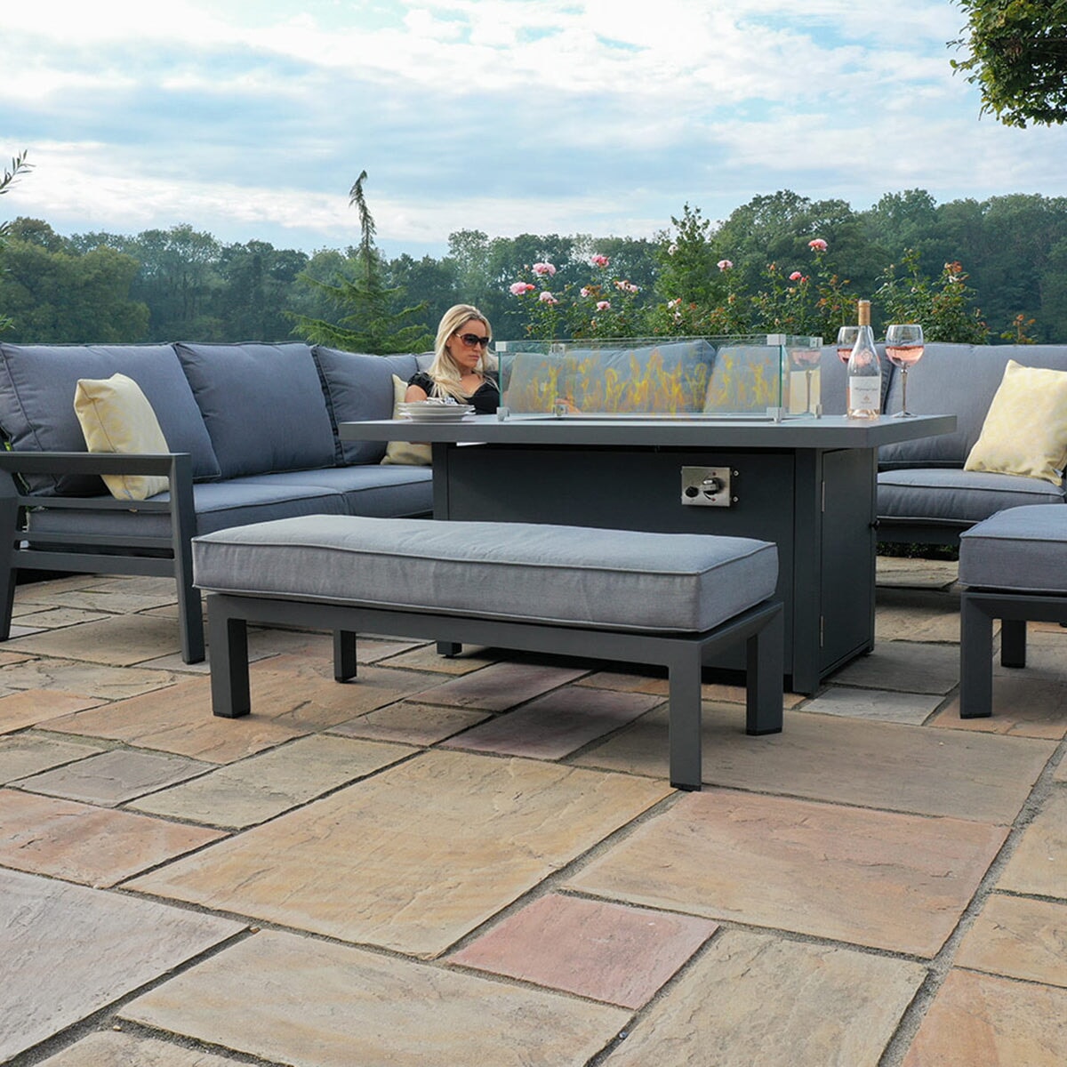 New York Corner Dining Set With Fire Pit Table  | Grey